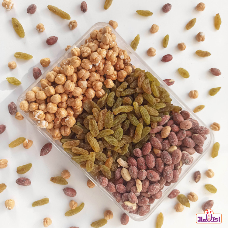 نخود چی کشمش بادام زمینی 500 گرمی اعتماد تازه و اعلا