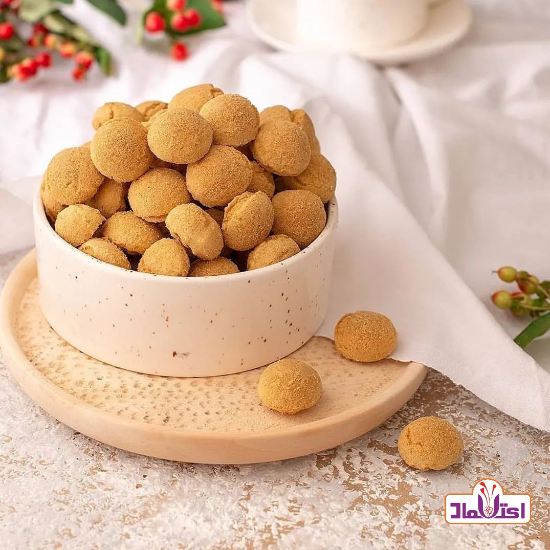 حاجی بادام ترد و تازه 500 گرمی اعتماد(حاجی بادامی)
