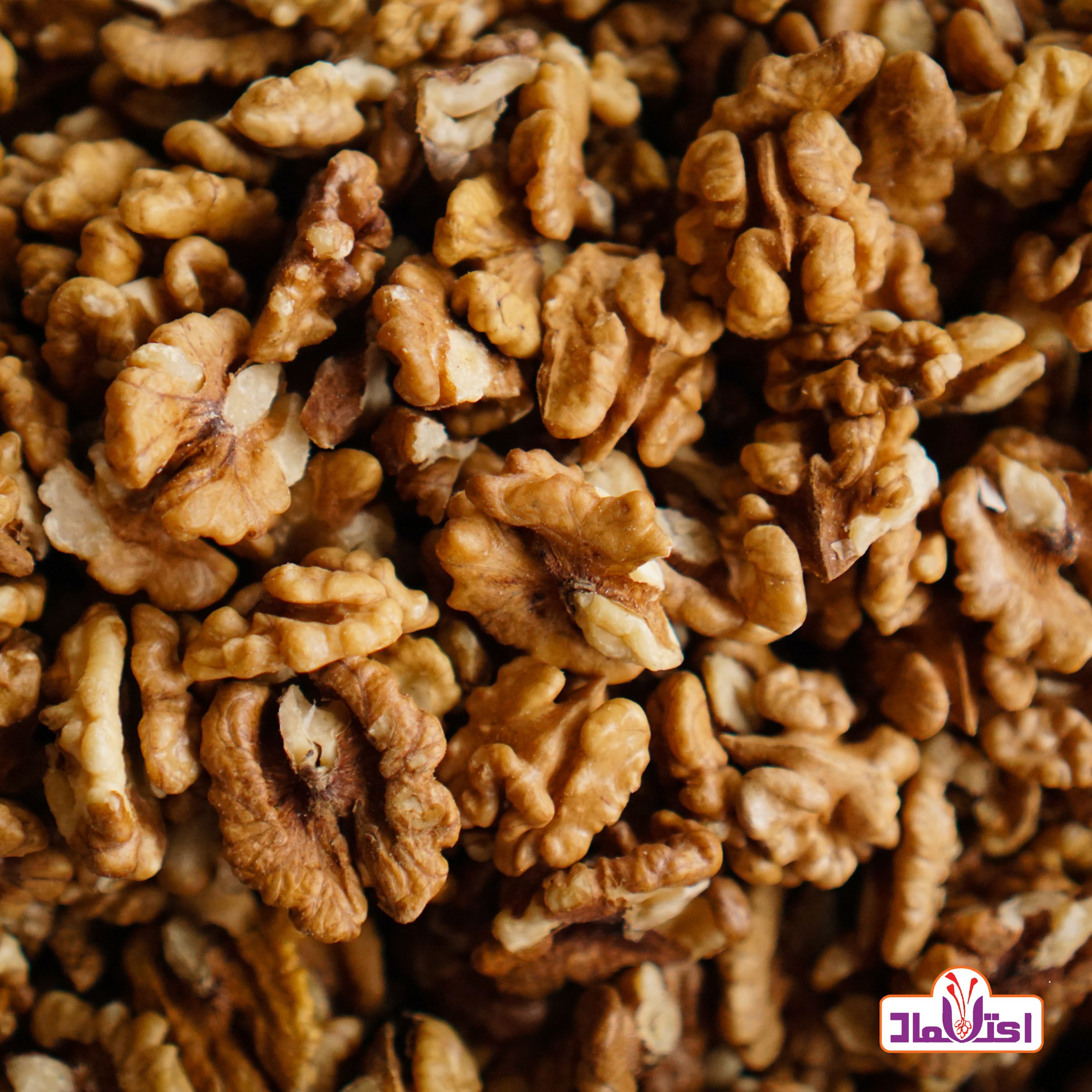 مغز گردو یک کیلویی ایرانی و پرچرب اعتماد خوش رنگ و تازه