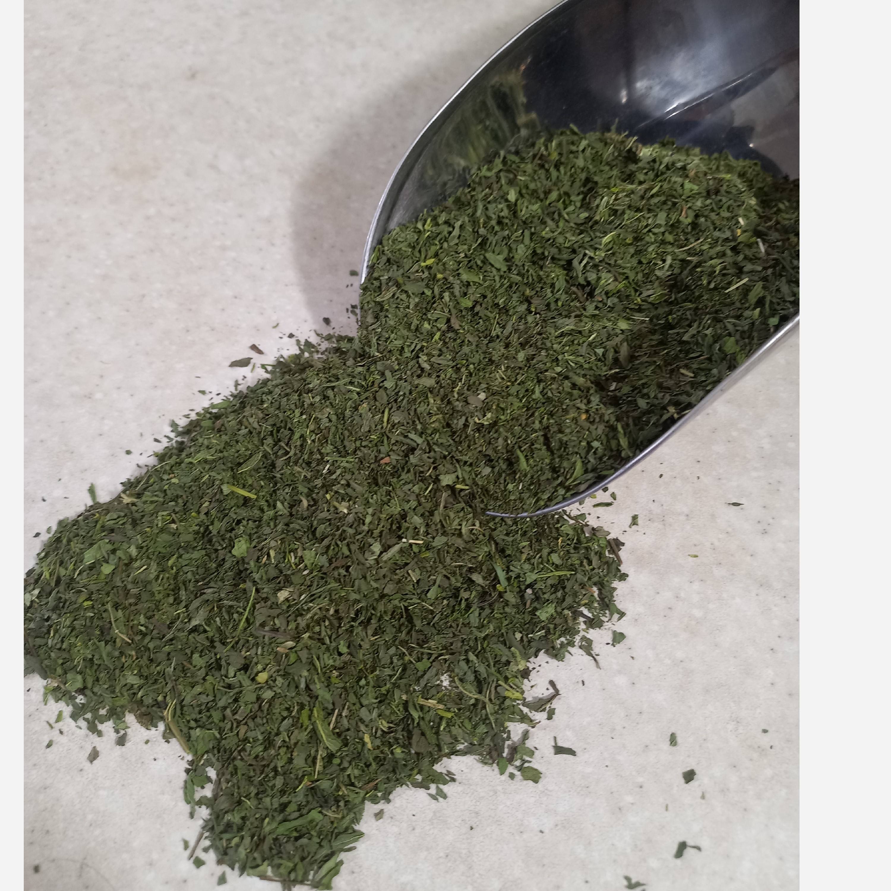 نعنا خشک بلغور با عطر عالی (نیم کیلو)