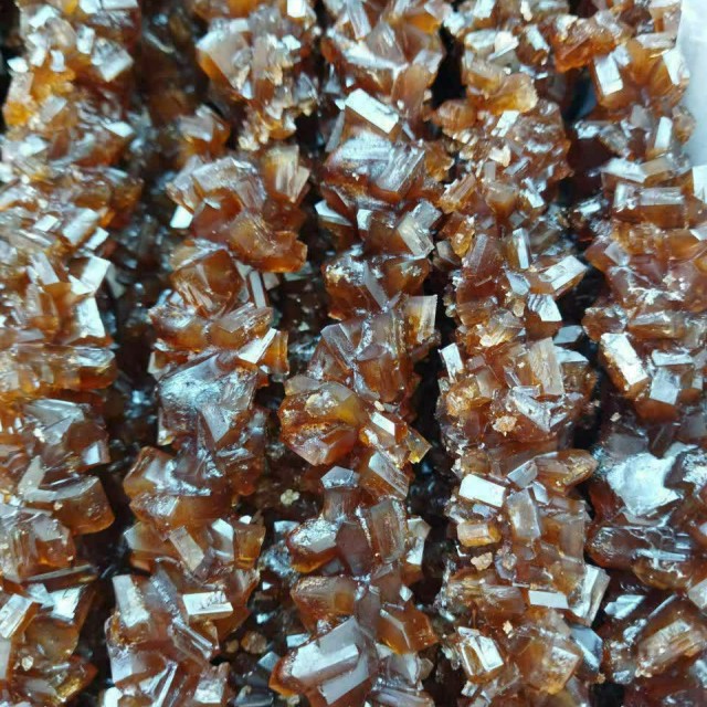 نبات قهوه ای نیشکری شاخه (500 گرم)