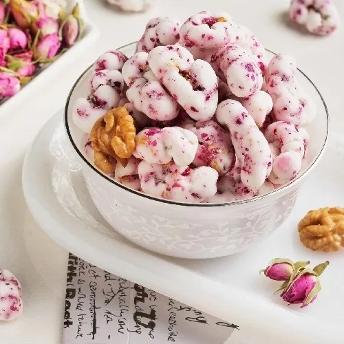 نقل گردویی گل محمدی ارومیه بسته 500 گرم