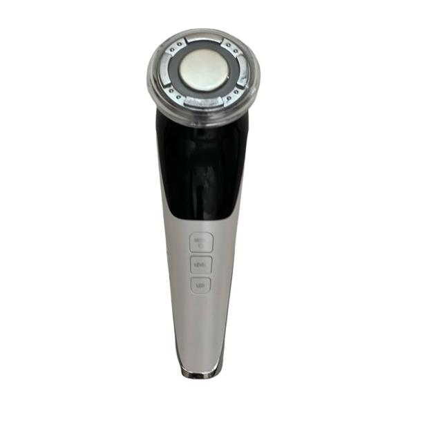 دستگاه جوانسازی مدل D818 EMS- Hot and Cool Skin Care