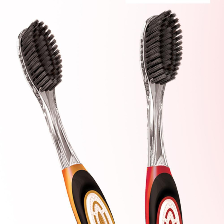 مسواک کانفیدنت مدل Golden Charcoal12 با برس نرم مجموعه 12 عددی