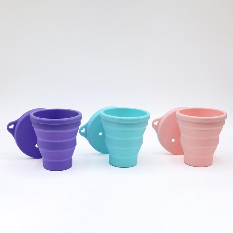 کاپ قاعدگی لیوا فارما سایز کوچک به همراه لیوان کاپ قاعدگی لیوا فارما مدل Mate02
