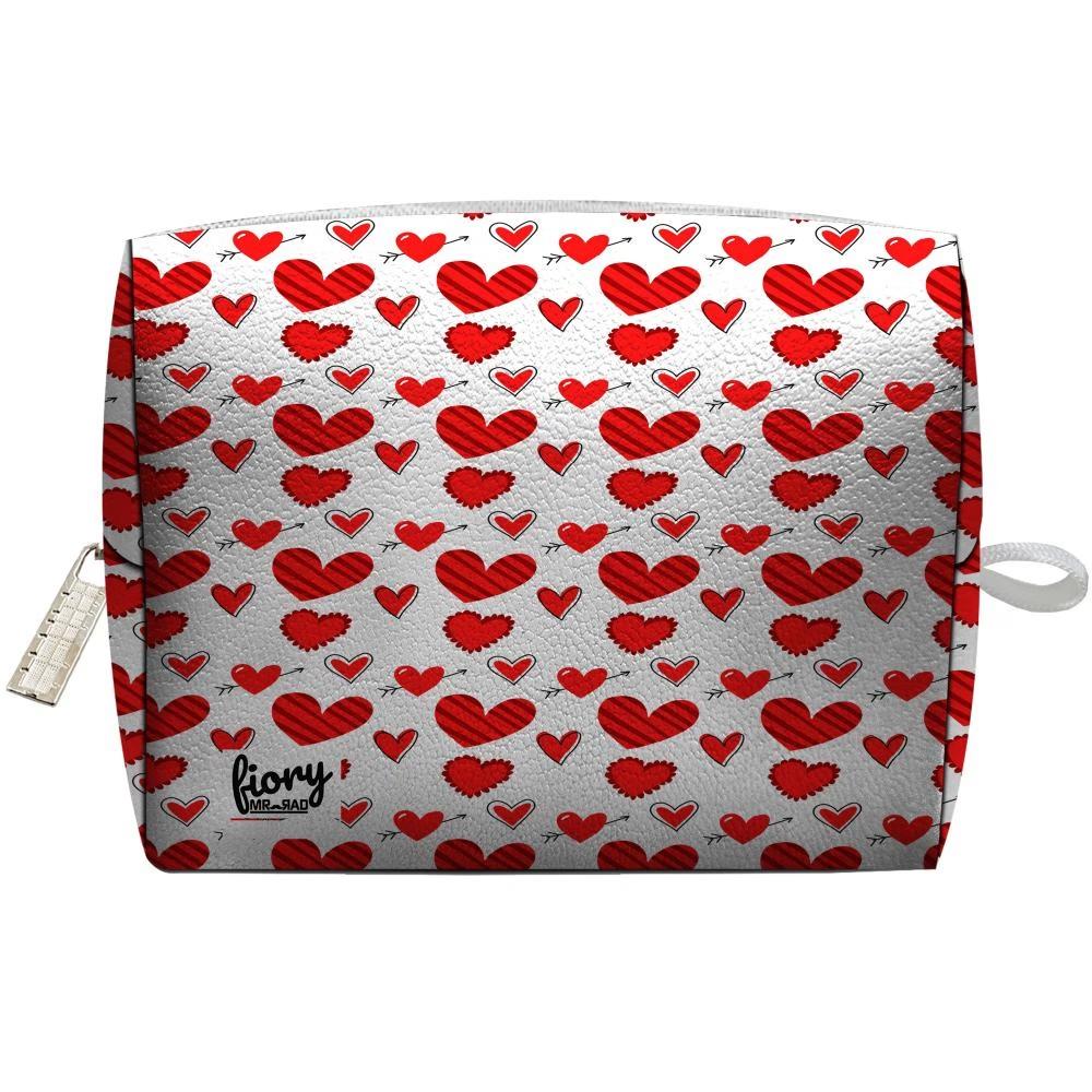 کیف پد بهداشتی فیوری مدل قلب طرح love کد 2256 fiory