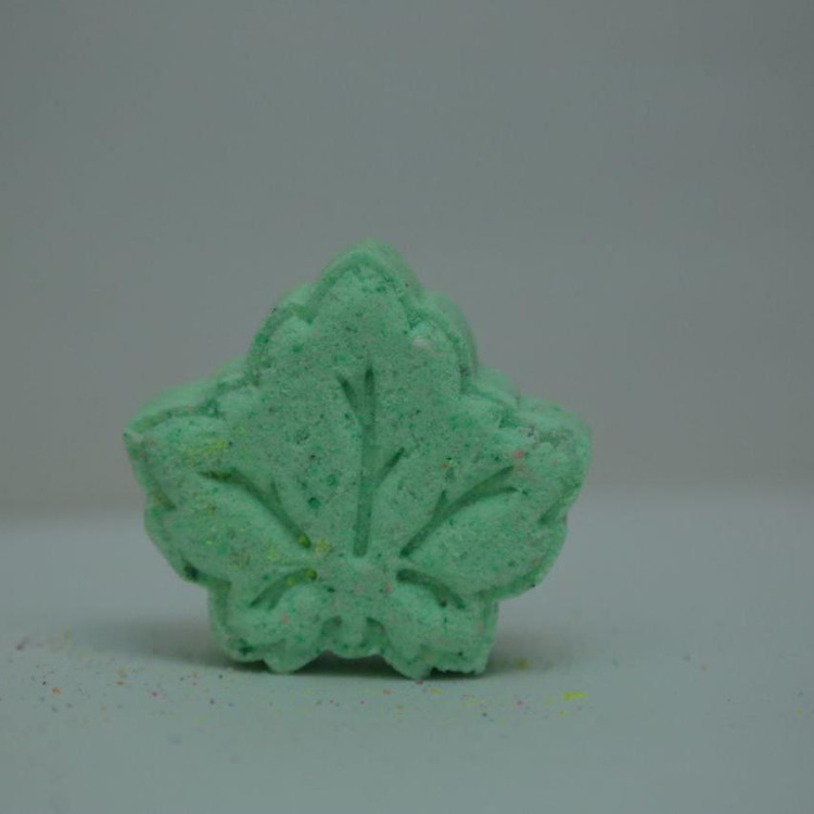 کوکتل پدیکور مدل برگ پاییزی وزن 70 گرم بسته 3 عددی