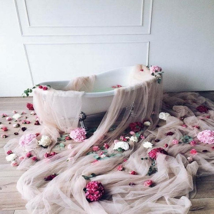 نمک حمام رز گلد مدل RoseTea وزن 1500 گرم