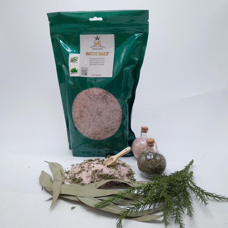 نمک حمام رز گلد مدل MINT & EUCALYPTUS وزن 1500 گرم