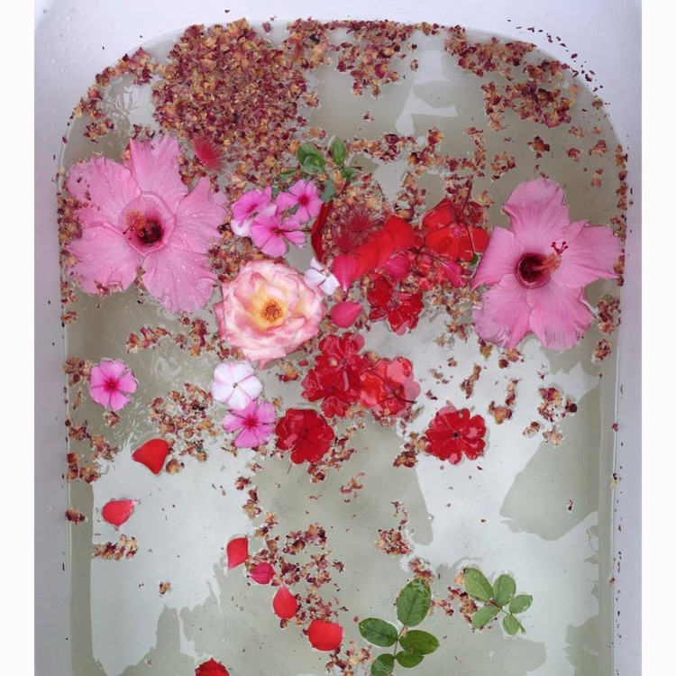 نمک حمام رز گلد مدل ROSE وزن 650 گرم