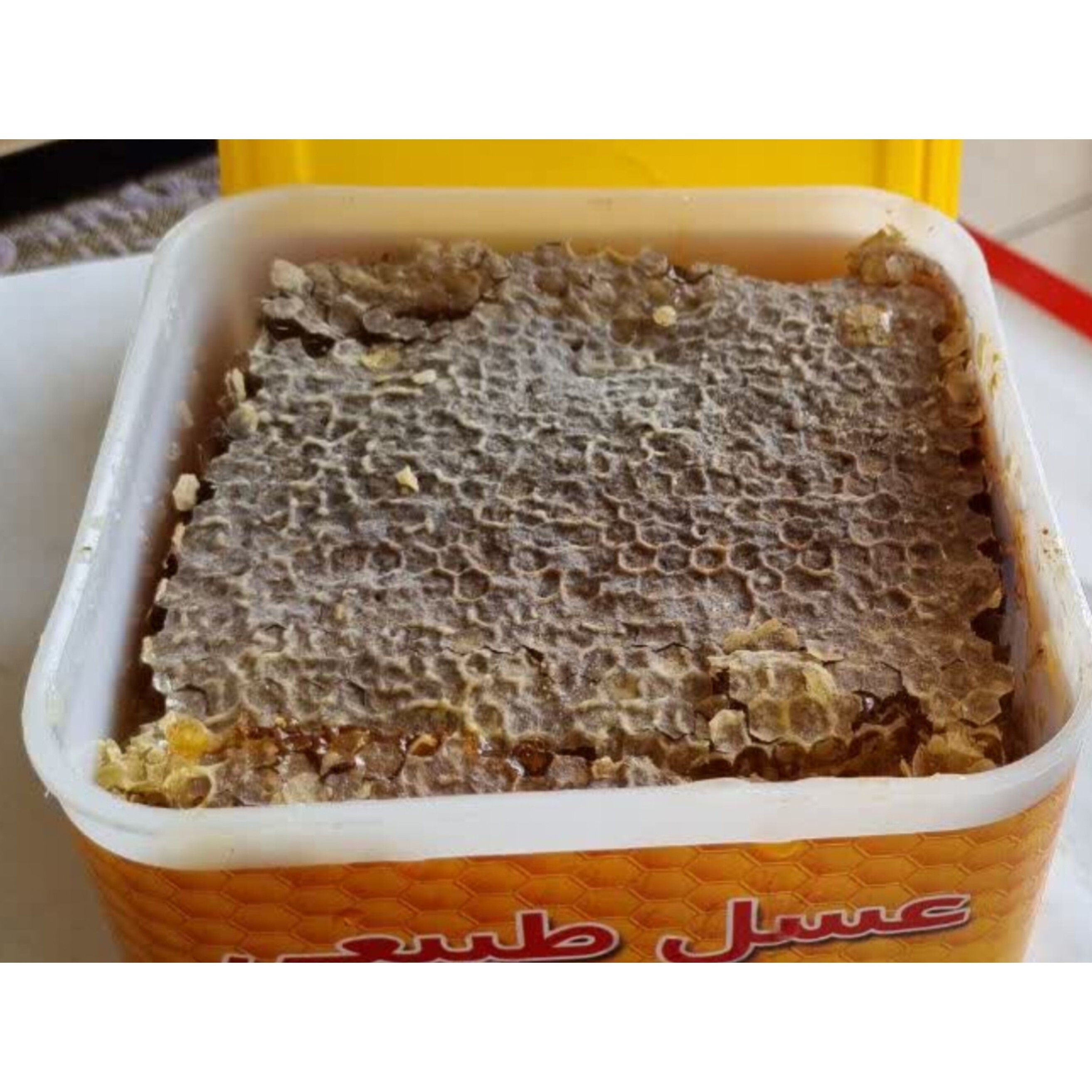 عسل باموم چهل گیاه (نیم کیلویی)